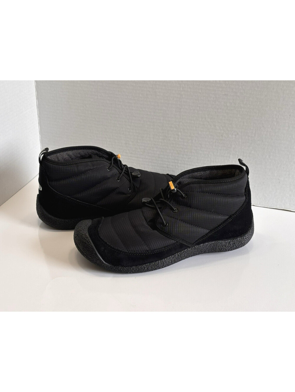 Keen Howser II Chukka Boots Men's Size 11.5 Black Suede Quilted Lined Outdoor